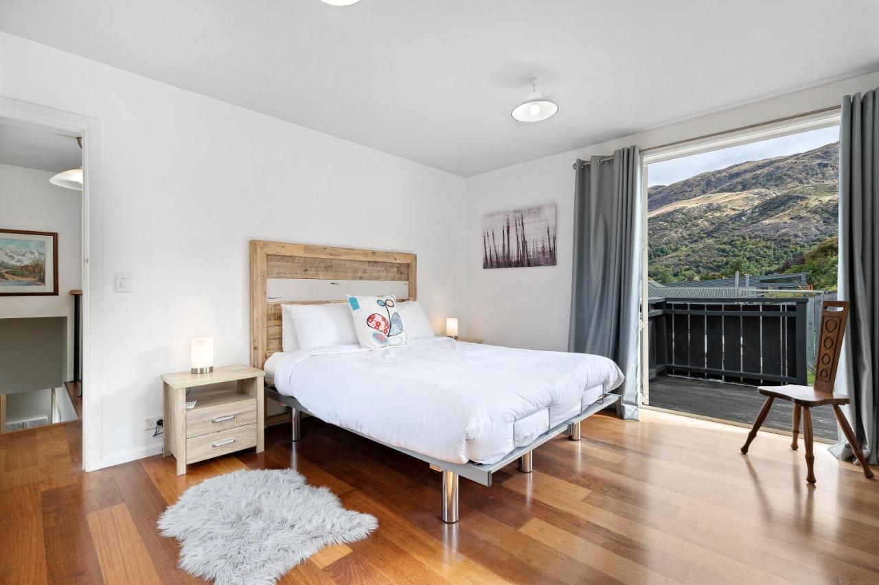 Lake And Mountain View Living Queenstown Eksteriør billede